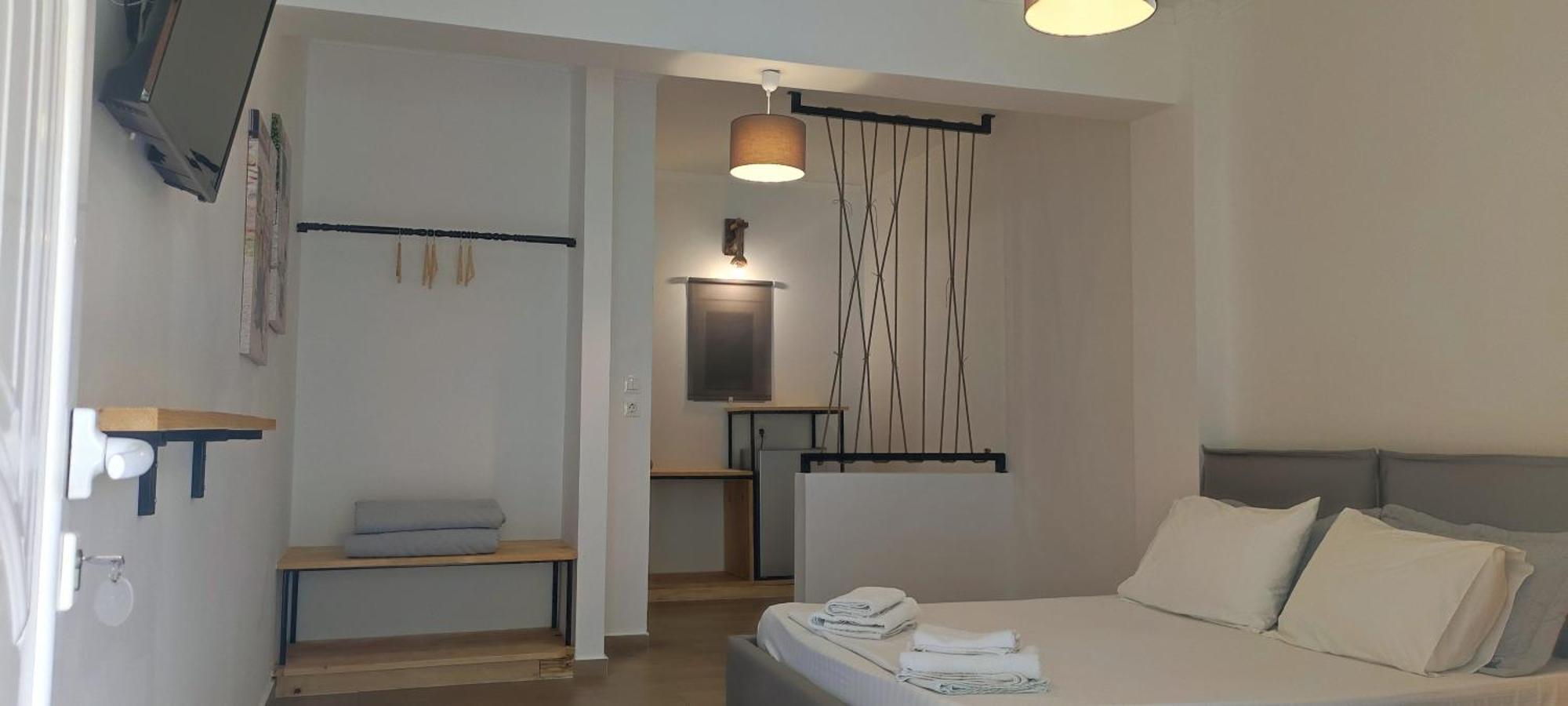 On The Rocks Bed & Breakfast Qeparo Luaran gambar